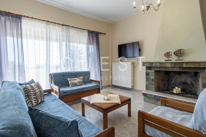 https://www.questrealty.gr/images/properties/219182954.jpg